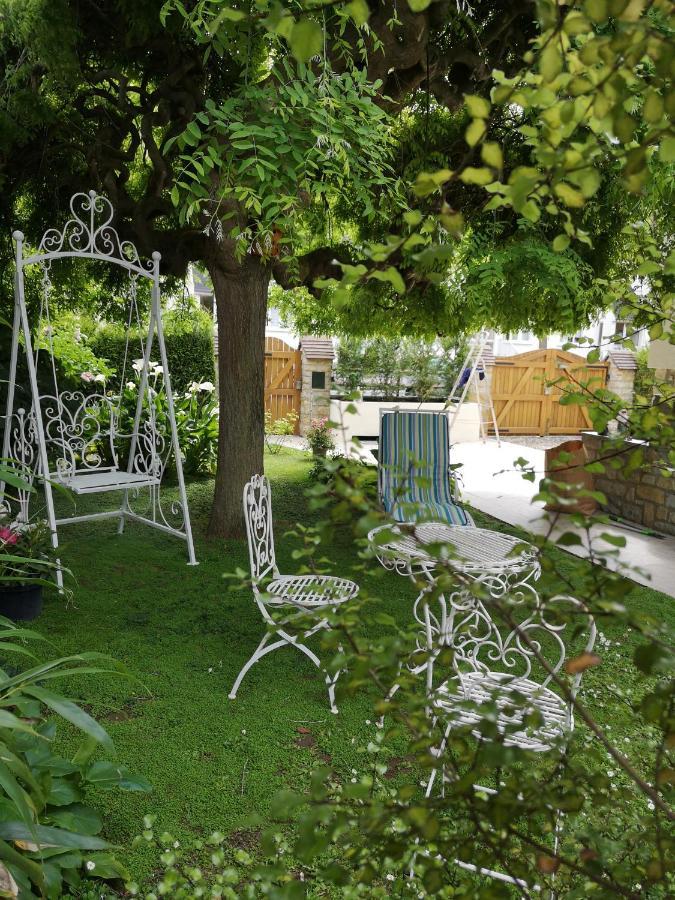 La Roseliere Maison Plain Pied Confortable Belle Decoration Jardin Magnifique 10 Mn A Pied Centre Ville Bayeux Proche Plages Du Debarquement المظهر الخارجي الصورة