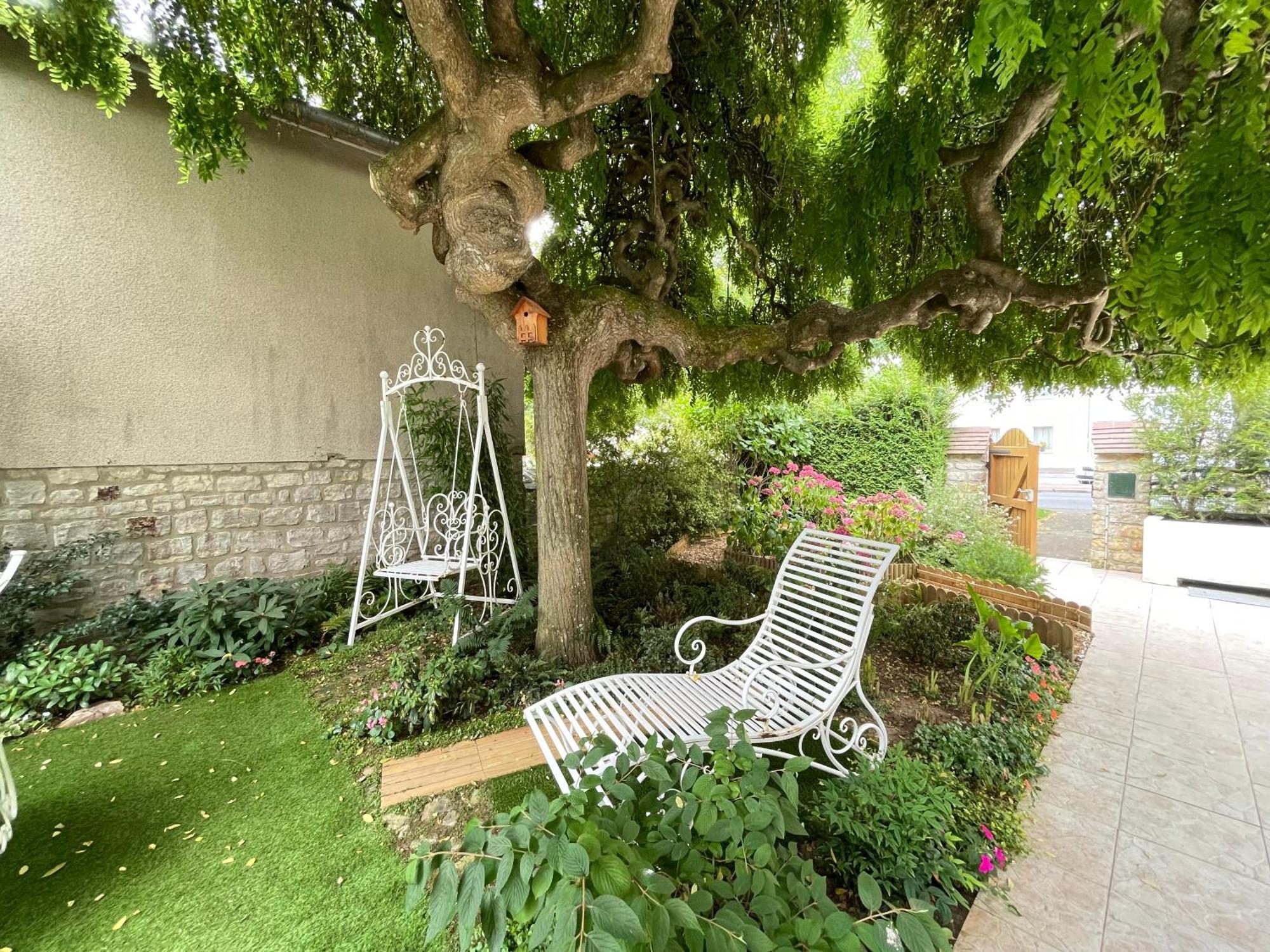 La Roseliere Maison Plain Pied Confortable Belle Decoration Jardin Magnifique 10 Mn A Pied Centre Ville Bayeux Proche Plages Du Debarquement المظهر الخارجي الصورة